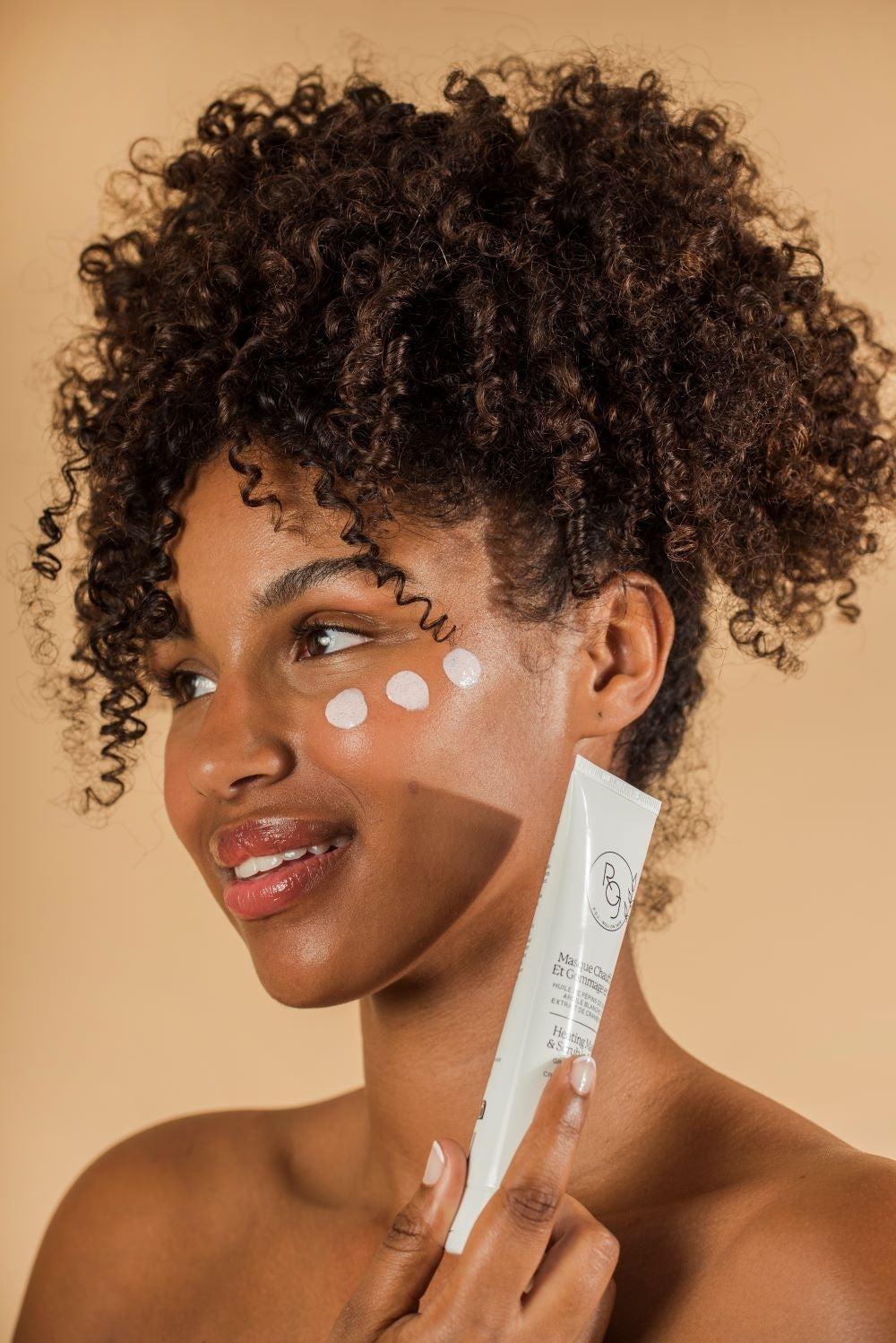 Les bienfaits antiâge par le gommage du visage Roll On Jade — free download